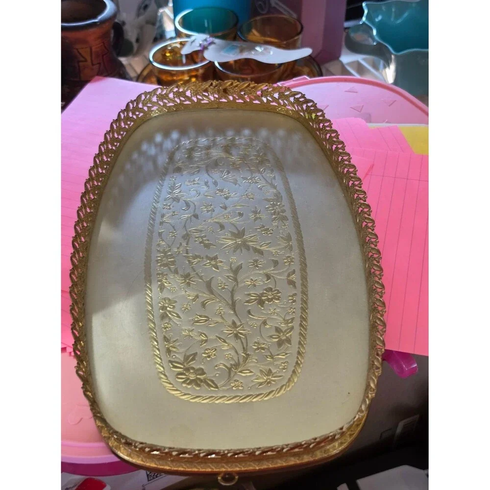 AT-1 Vintage Gold And Sliver Decorative Serving Tray - Elegant Floral Pattern